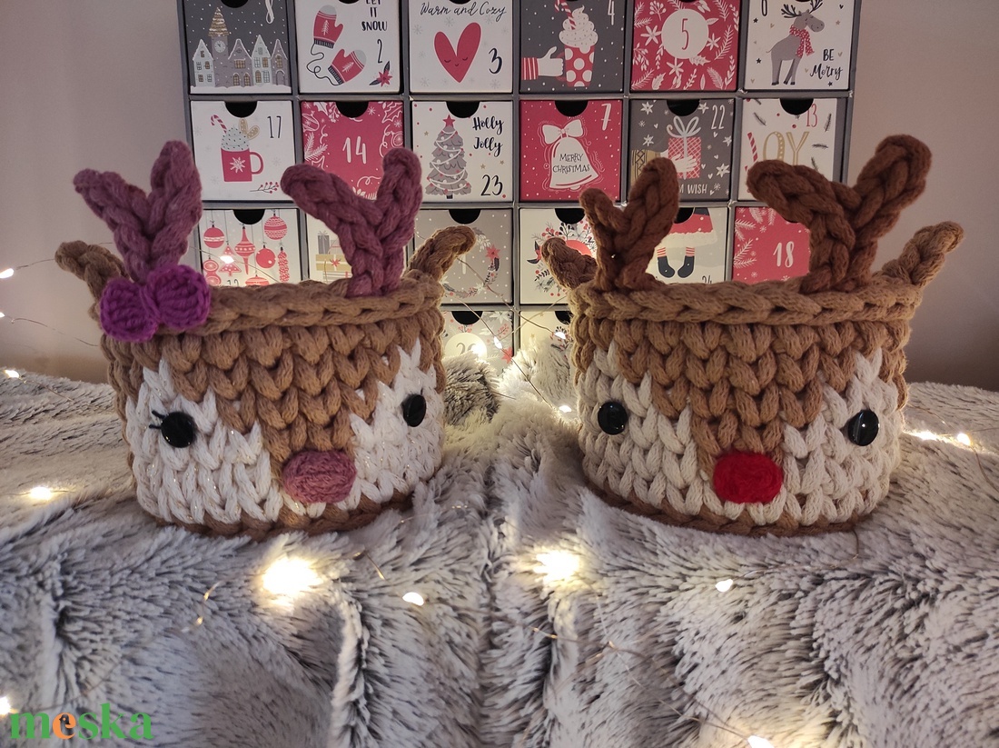 Mikulás, Rudolf vagy rénszarvas lány horgolt tároló  - karácsony - karácsonyi lakásdekoráció - karácsonyi lakásdíszek - Meska.hu