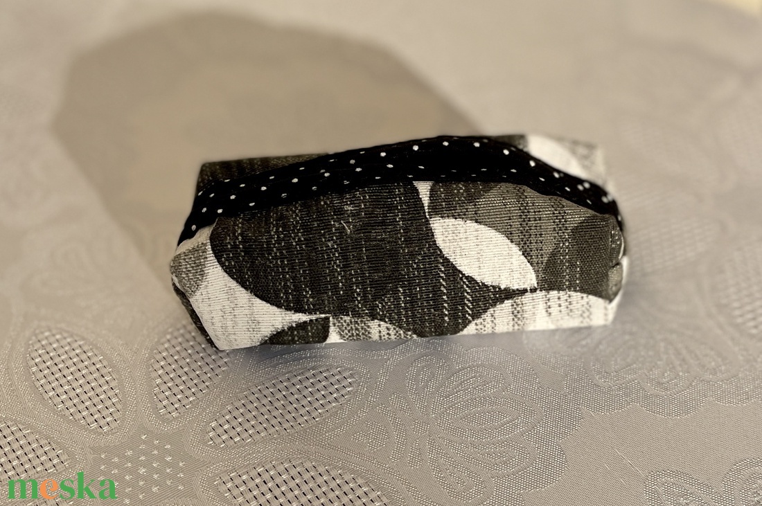 Vászon zsebkendőtartó - táska & tok - pénztárca & más tok - zsebkendőtartó tok - Meska.hu