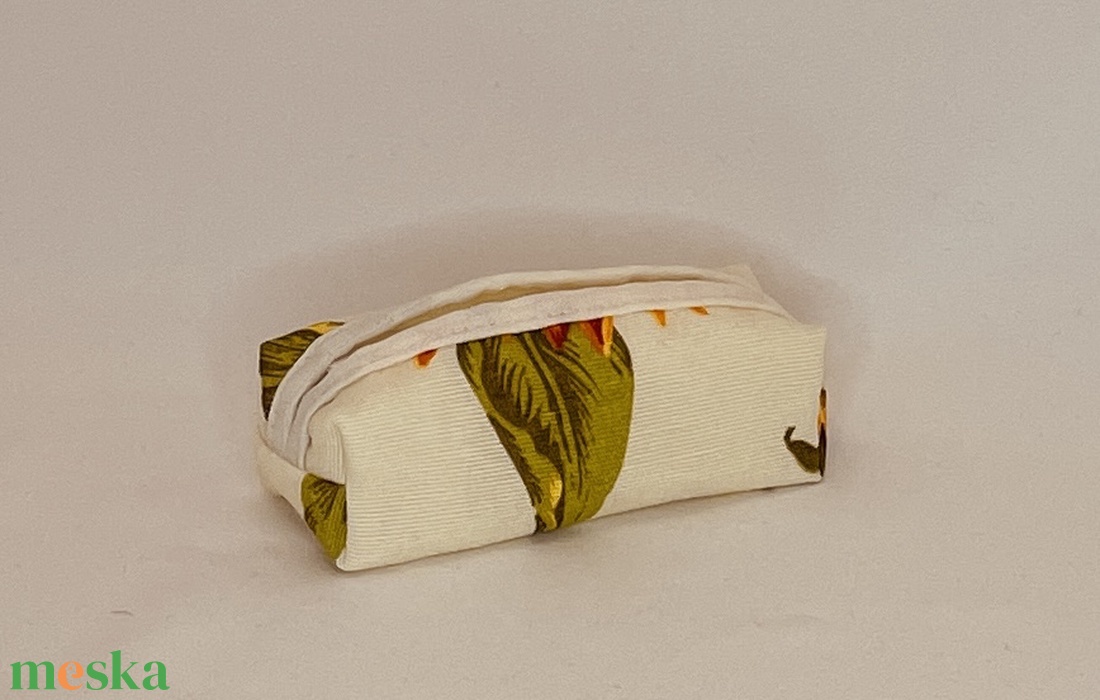 Vászon zsebkendőtartó - táska & tok - pénztárca & más tok - zsebkendőtartó tok - Meska.hu