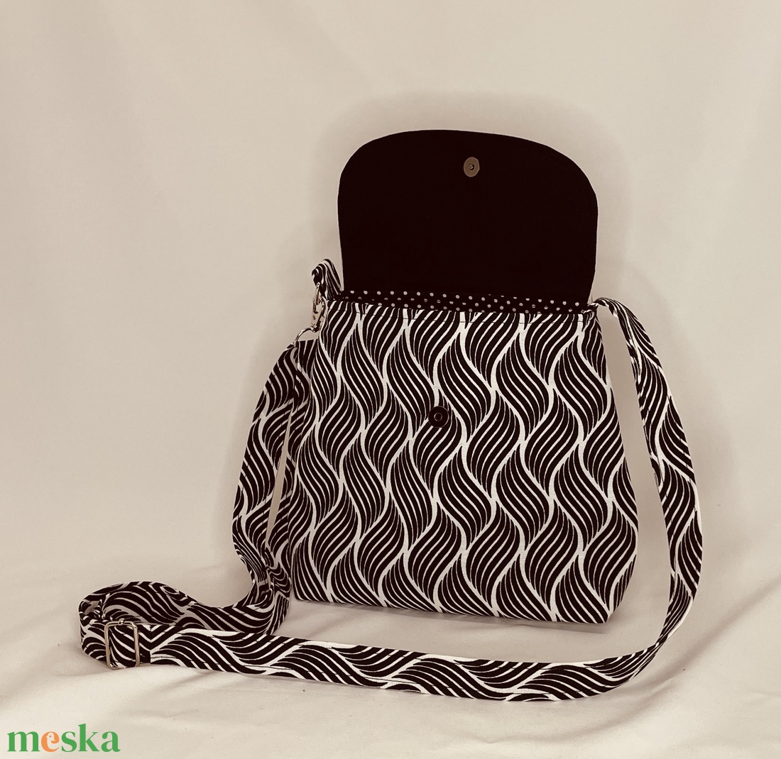 Mintás női oldaltáska - táska & tok - kézitáska & válltáska - vállon átvethető táska - Meska.hu