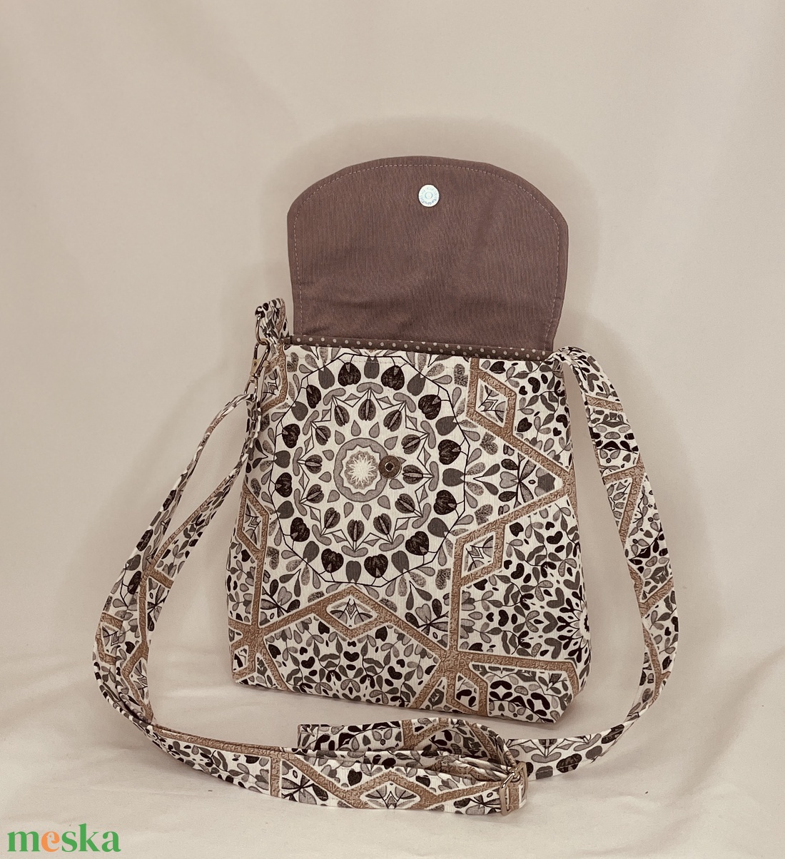 Mintás női oldaltáska - táska & tok - kézitáska & válltáska - vállon átvethető táska - Meska.hu