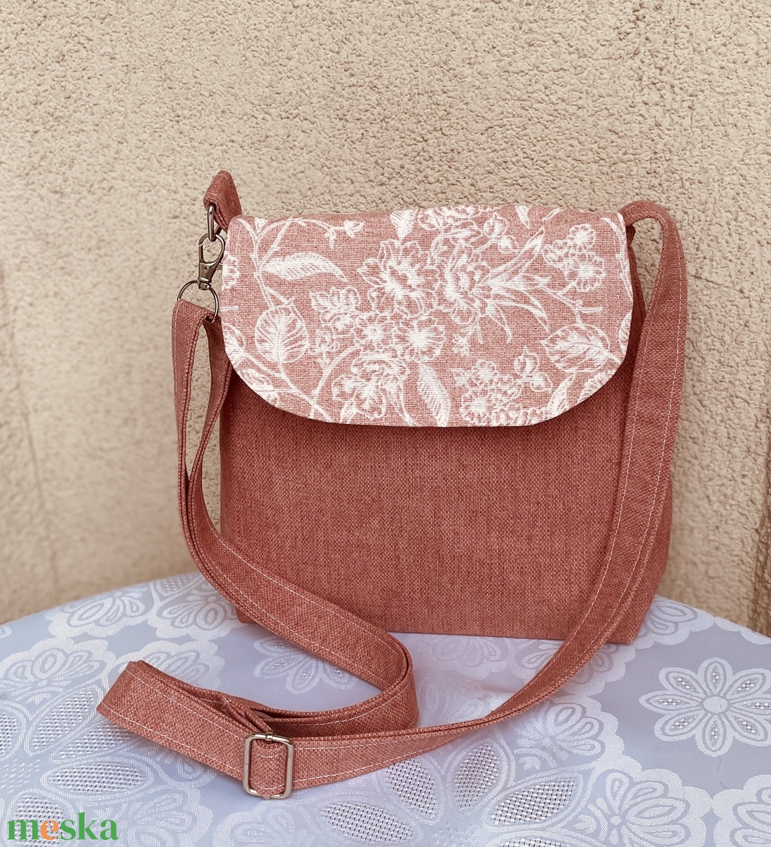 Mintás női oldaltáska - táska & tok - kézitáska & válltáska - vállon átvethető táska - Meska.hu