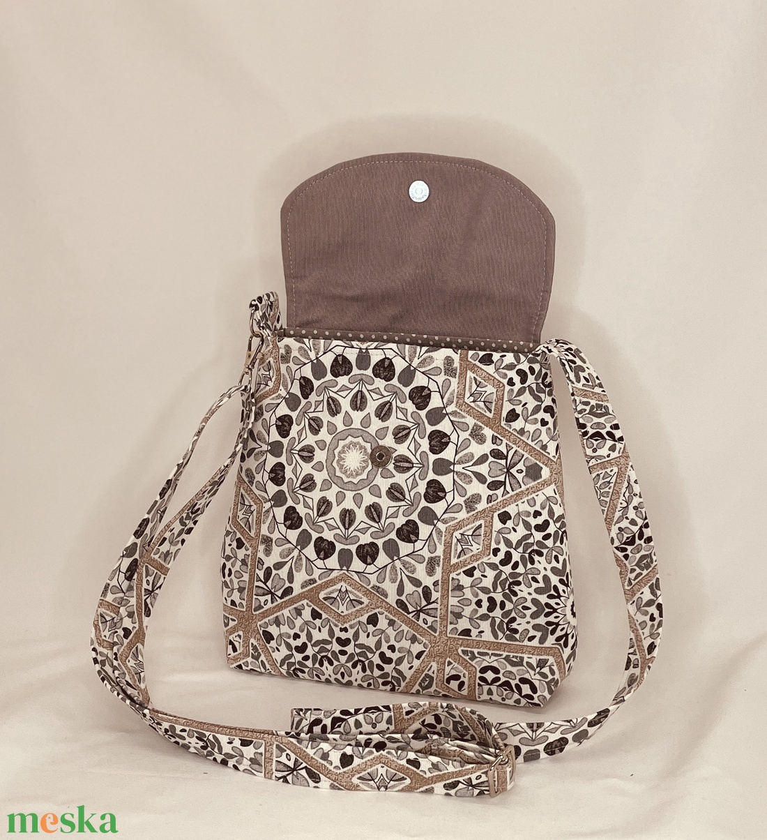 Mintás női oldaltáska - táska & tok - kézitáska & válltáska - vállon átvethető táska - Meska.hu