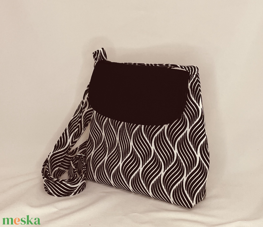 Mintás női oldaltáska - táska & tok - kézitáska & válltáska - vállon átvethető táska - Meska.hu