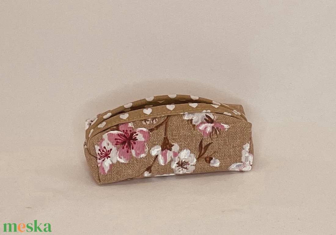 Vászon zsebkendőtartó - táska & tok - pénztárca & más tok - zsebkendőtartó tok - Meska.hu