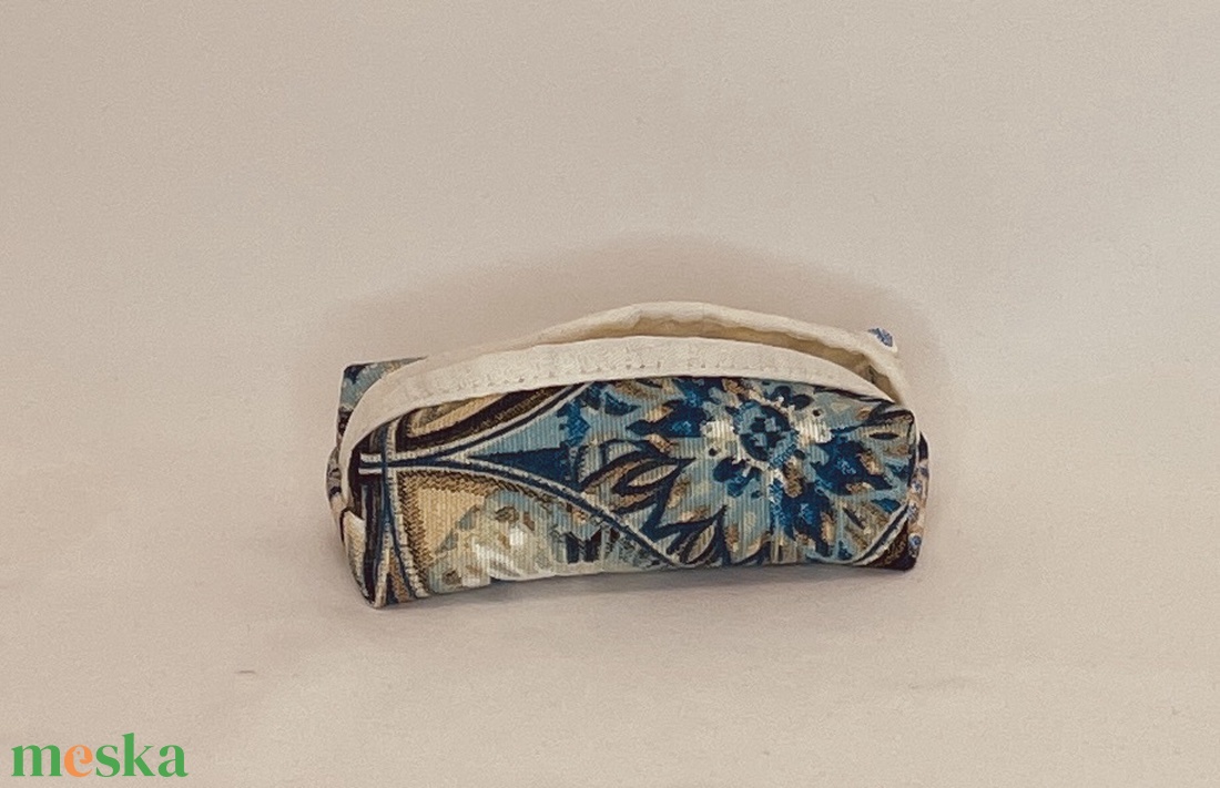 Vászon zsebkendőtartó - táska & tok - pénztárca & más tok - zsebkendőtartó tok - Meska.hu