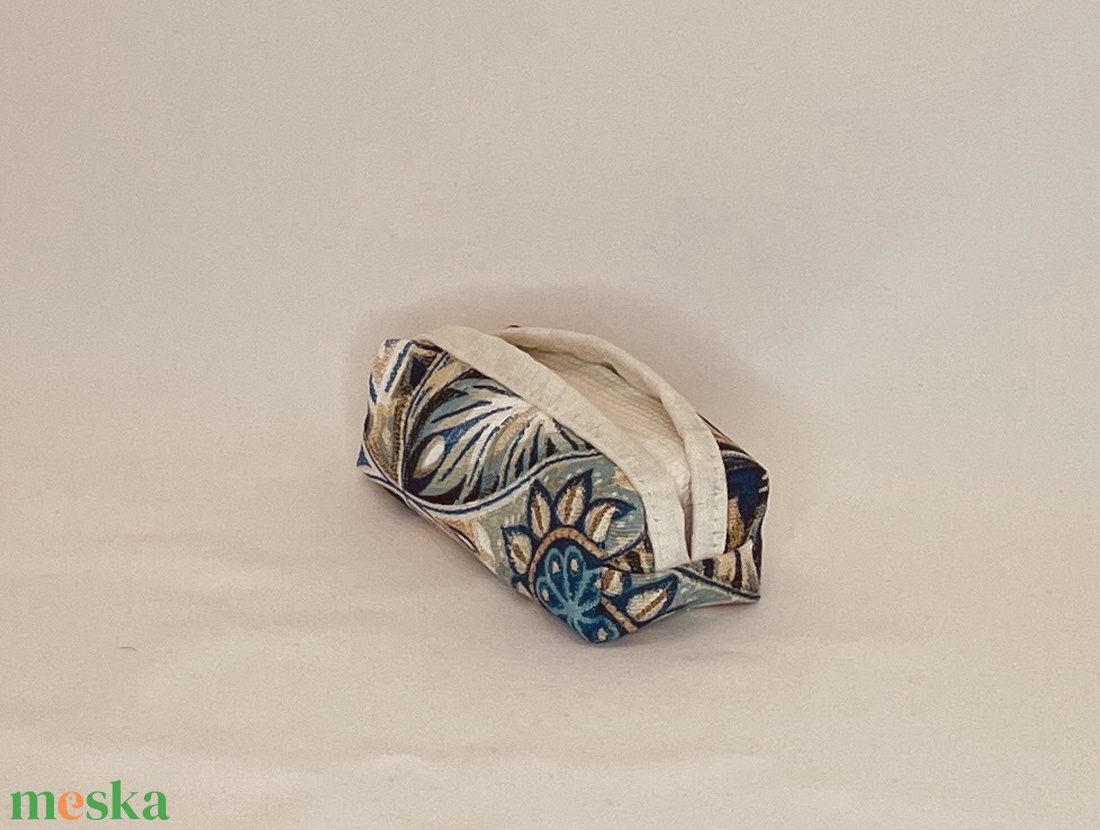 Vászon zsebkendőtartó - táska & tok - pénztárca & más tok - zsebkendőtartó tok - Meska.hu