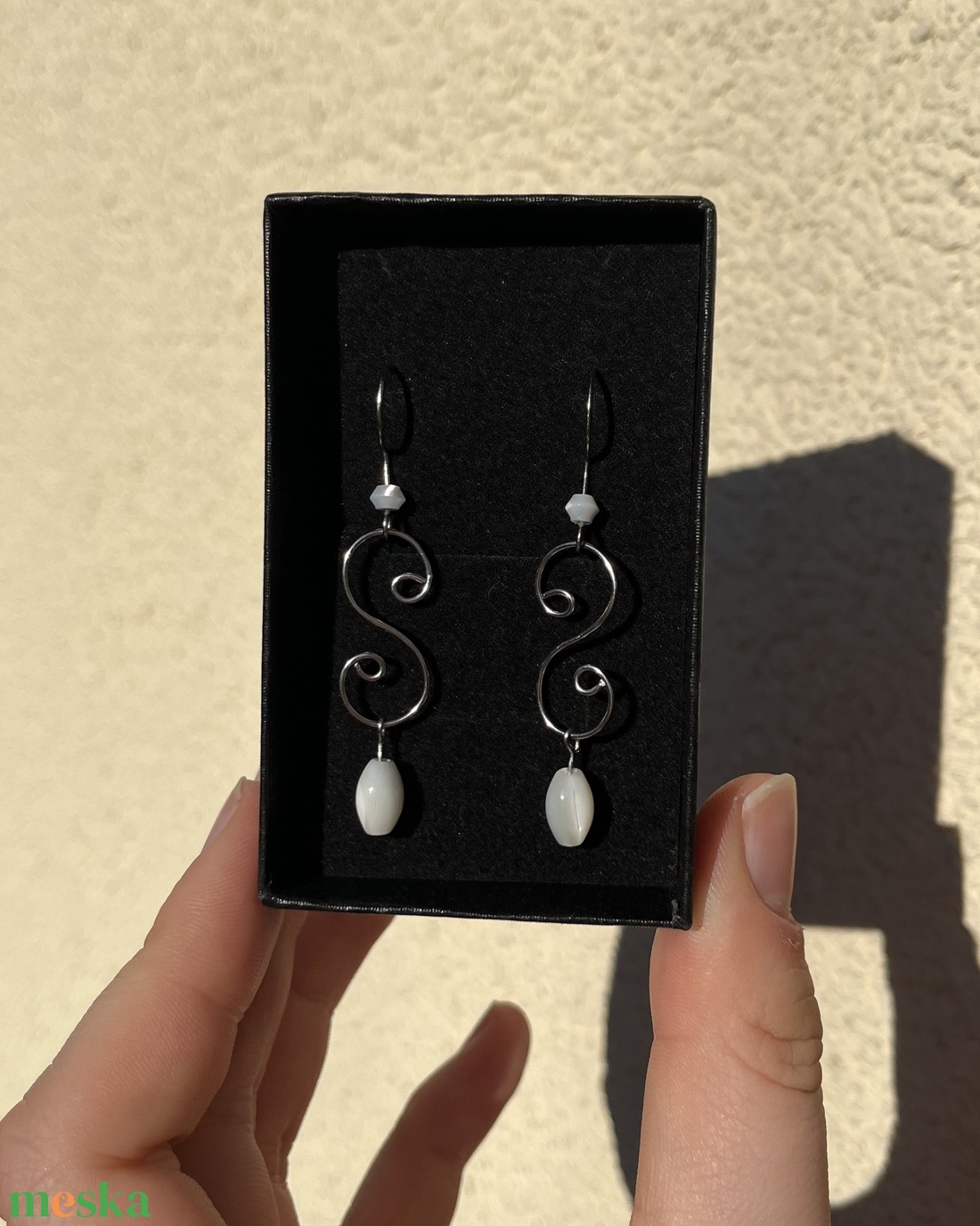 /Gyöngyház fülbevaló  - ékszer - fülbevaló - lógó fülbevaló - Meska.hu