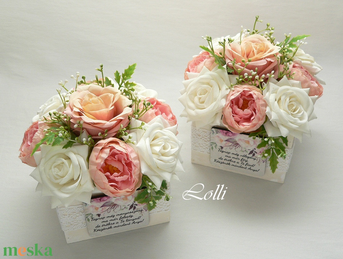Barack rózsás szülőköszöntő virágdobozok párban - esküvő - emlék & ajándék - szülőköszöntő ajándék - Meska.hu
