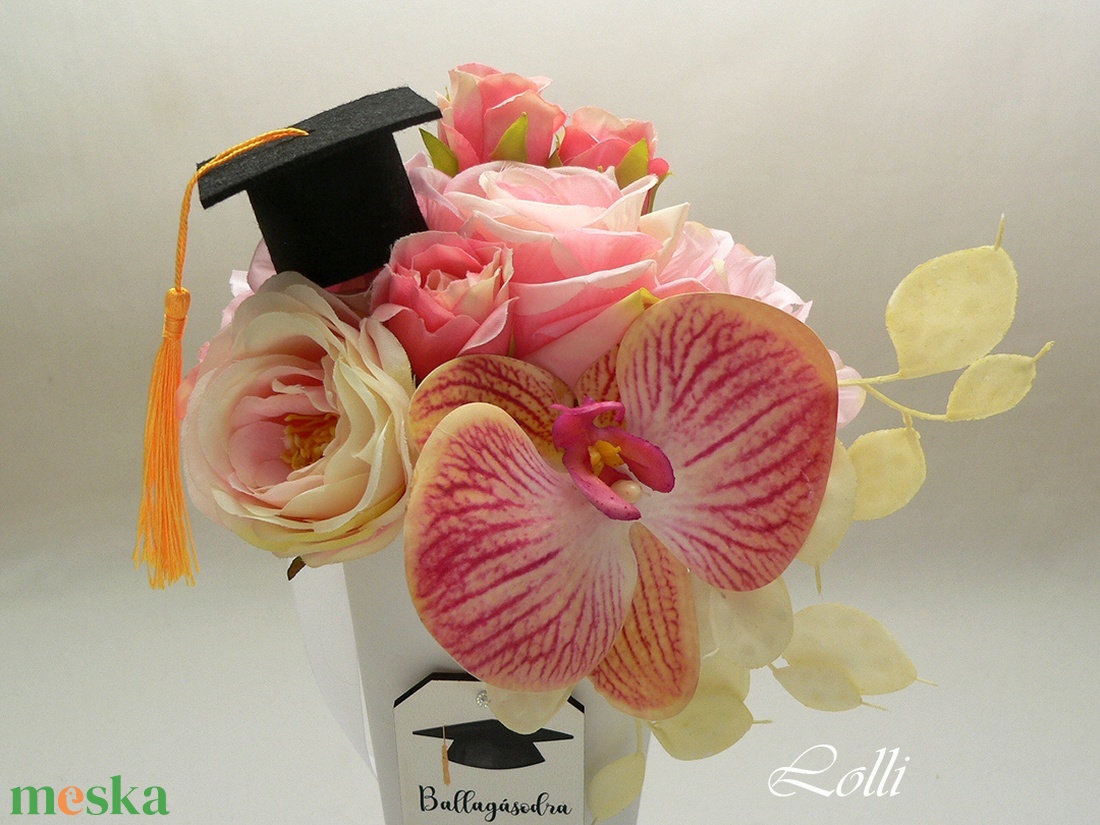 Pink orchideás ballagási kistáska csokor - otthon & lakás - dekoráció - virágdísz és tartó - csokor & virágdísz - Meska.hu Pink orchideás ballagási kistáska csokor - otthon & lakás - dekoráció - virágdísz és tartó - csokor & virágdísz - Meska.hu