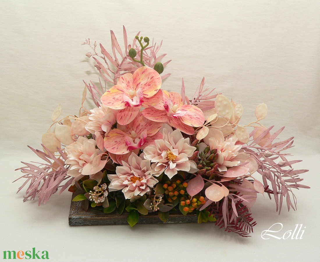 Virágzuhatag orchideás asztaldísz - esküvő - dekoráció - asztaldísz - Meska.hu