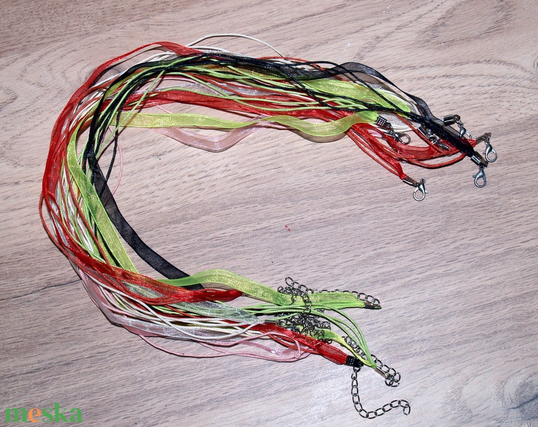 Viaszolt zsinór, organza nyaklánc alap 23 db - kellékek & szerszámok - gyöngyfűzés kellékek - egyéb alkatrész - Meska.hu Viaszolt zsinór, organza nyaklánc alap 23 db - kellékek & szerszámok - gyöngyfűzés kellékek - egyéb alkatrész - Meska.hu