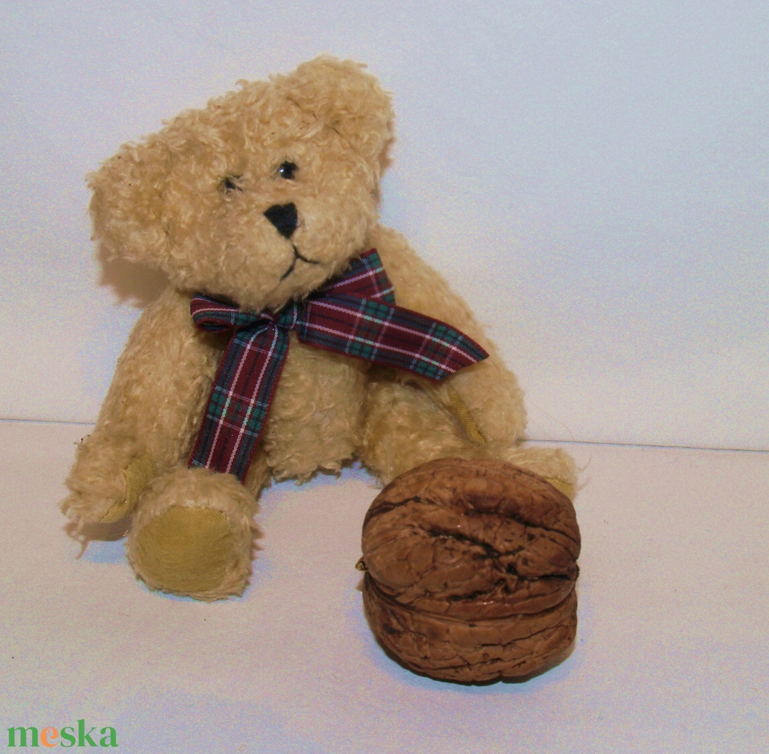 Gender reveal- Egy kis dió, benne egy nagy csoda - baba - mama - babaemlékek - bababejelentők - Meska.hu