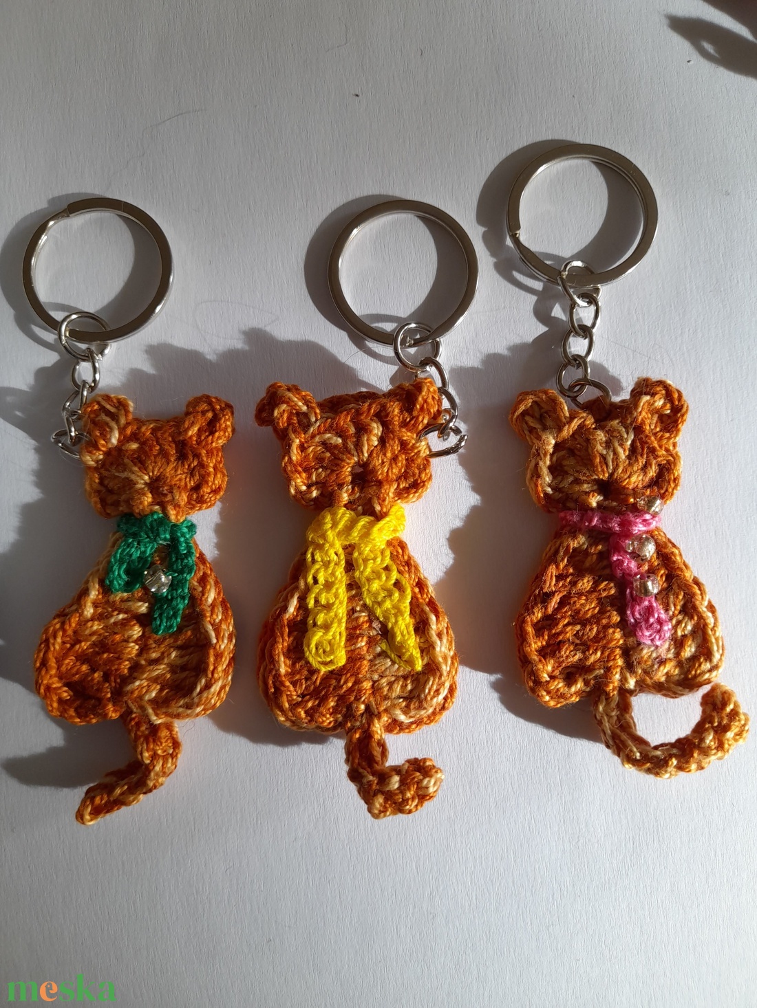 Cicás kulcstartó - táska & tok - kulcstartó & táskadísz - kulcstartó - Meska.hu