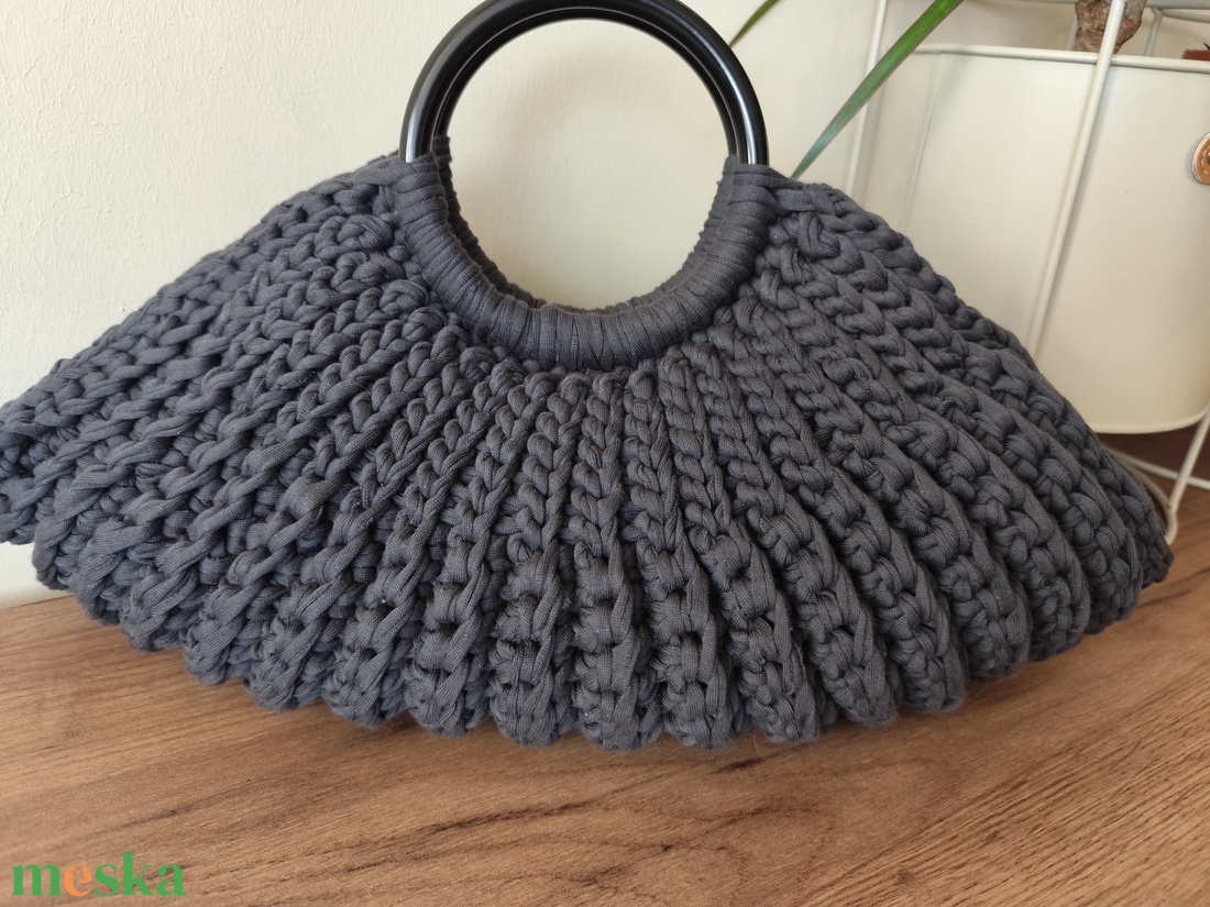 Horgolt kagylótáska  - táska & tok - kézitáska & válltáska - kézitáska - Meska.hu