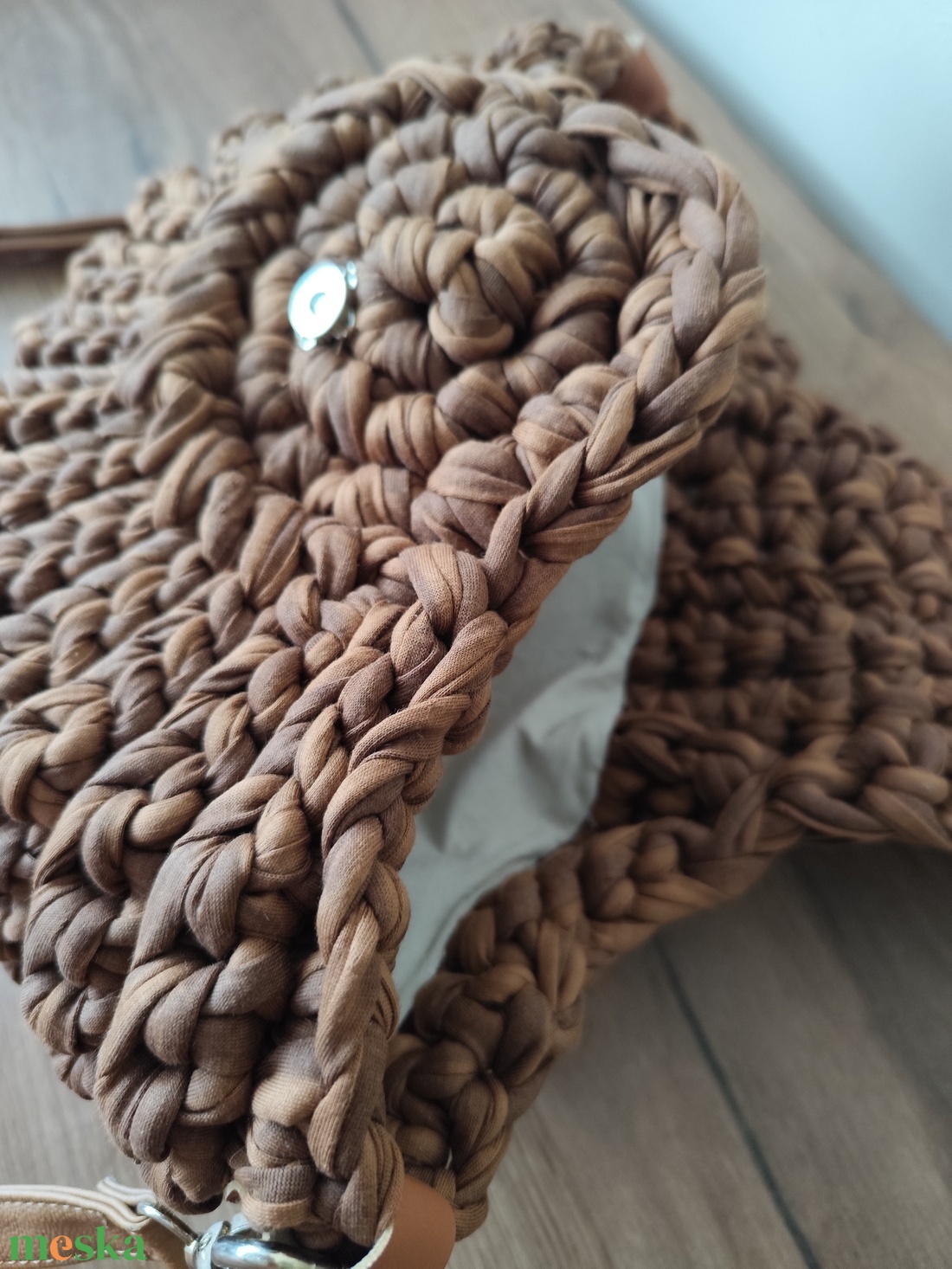 Horgolt oldaltáska  - táska & tok - kézitáska & válltáska - vállon átvethető táska - Meska.hu