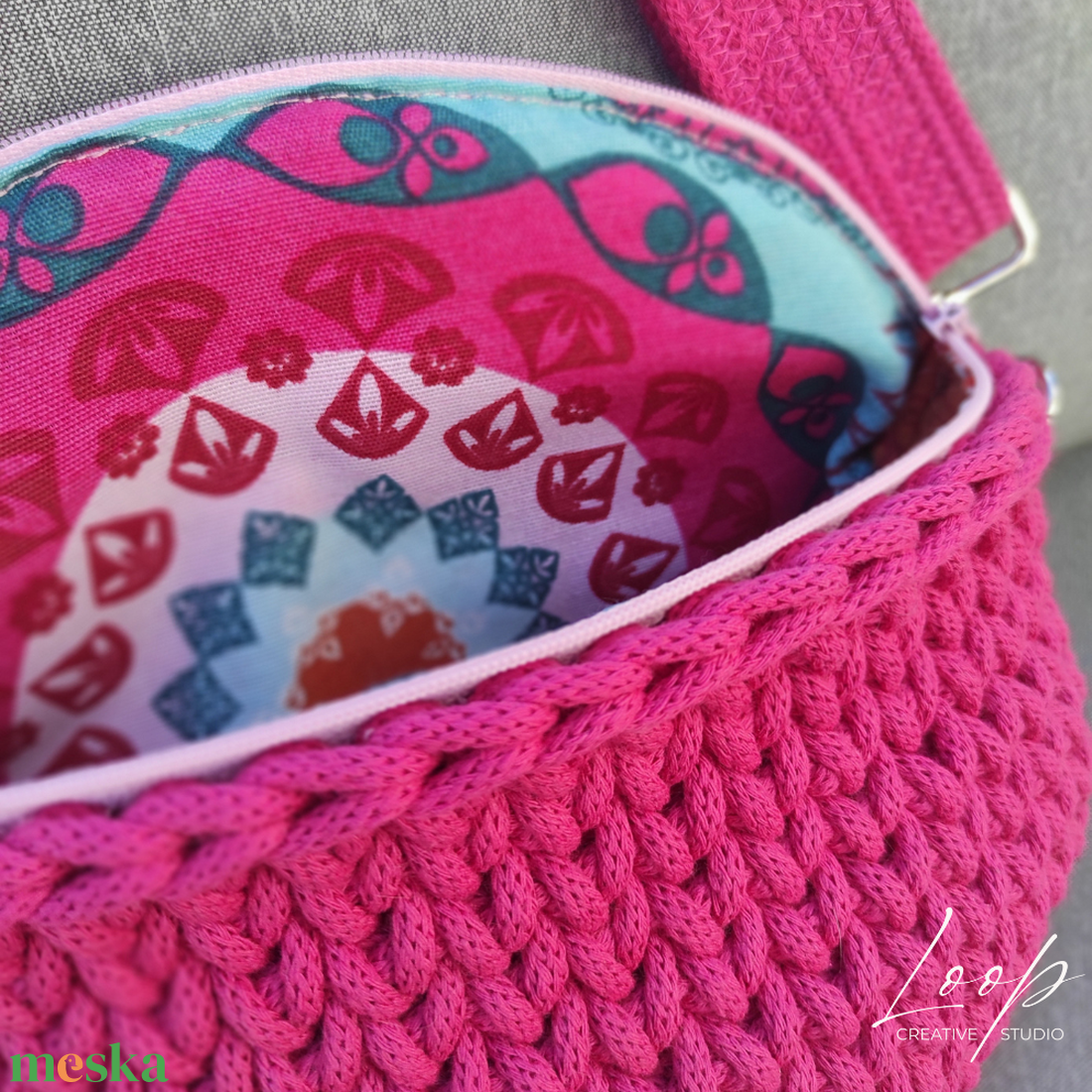 Bohém magenta horgolt crossbody táska mandala béléssel kézzel készült női oldaltáska - táska & tok - kézitáska & válltáska - kézitáska - Meska.hu Bohém magenta horgolt crossbody táska mandala béléssel kézzel készült női oldaltáska - táska & tok - kézitáska & válltáska - kézitáska - Meska.hu