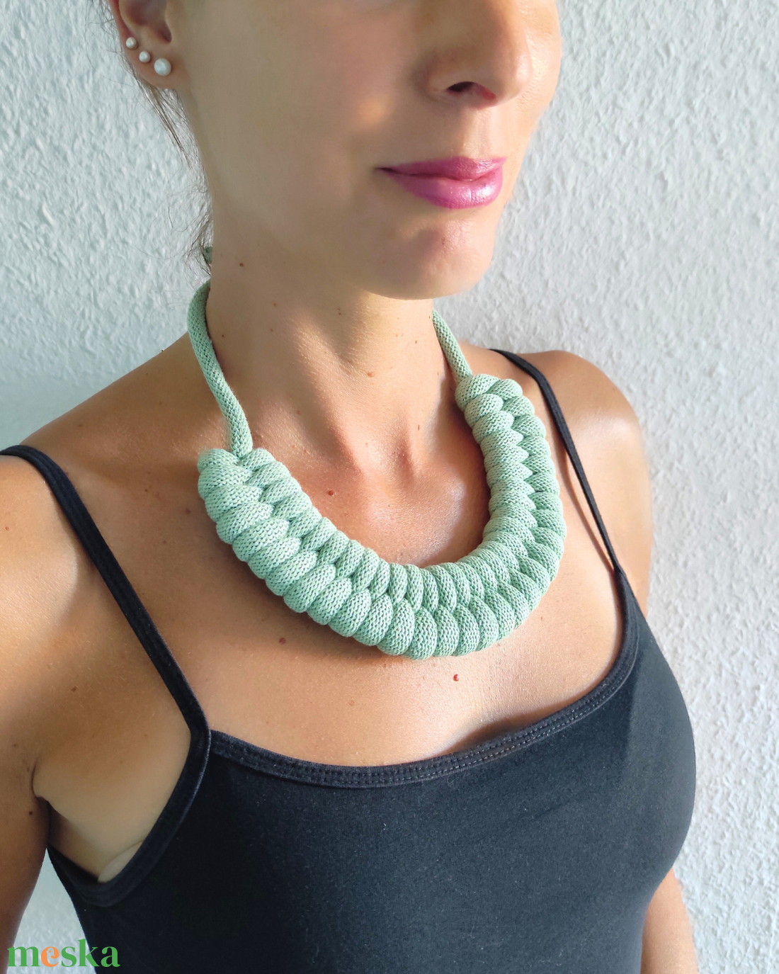 Kézzel készült menta kötél nyaklánc modern, könnyű és kényelmes ékszer, hétköznapi és alkalmi viselethez. - ékszer - nyaklánc - medál nélküli nyaklánc - Meska.hu Kézzel készült menta kötél nyaklánc modern, könnyű és kényelmes ékszer, hétköznapi és alkalmi viselethez. - ékszer - nyaklánc - medál nélküli nyaklánc - Meska.hu