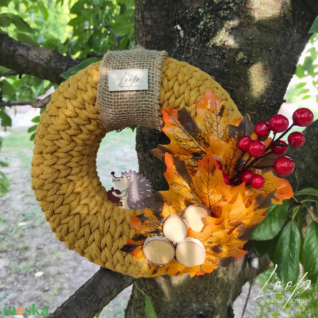 Hangulatos őszi ajtódísz kézzel horgolt alapon - otthon & életmód - dekoráció - ajtó- és ablak dekoráció - ajtódísz & kopogtató - Meska.hu