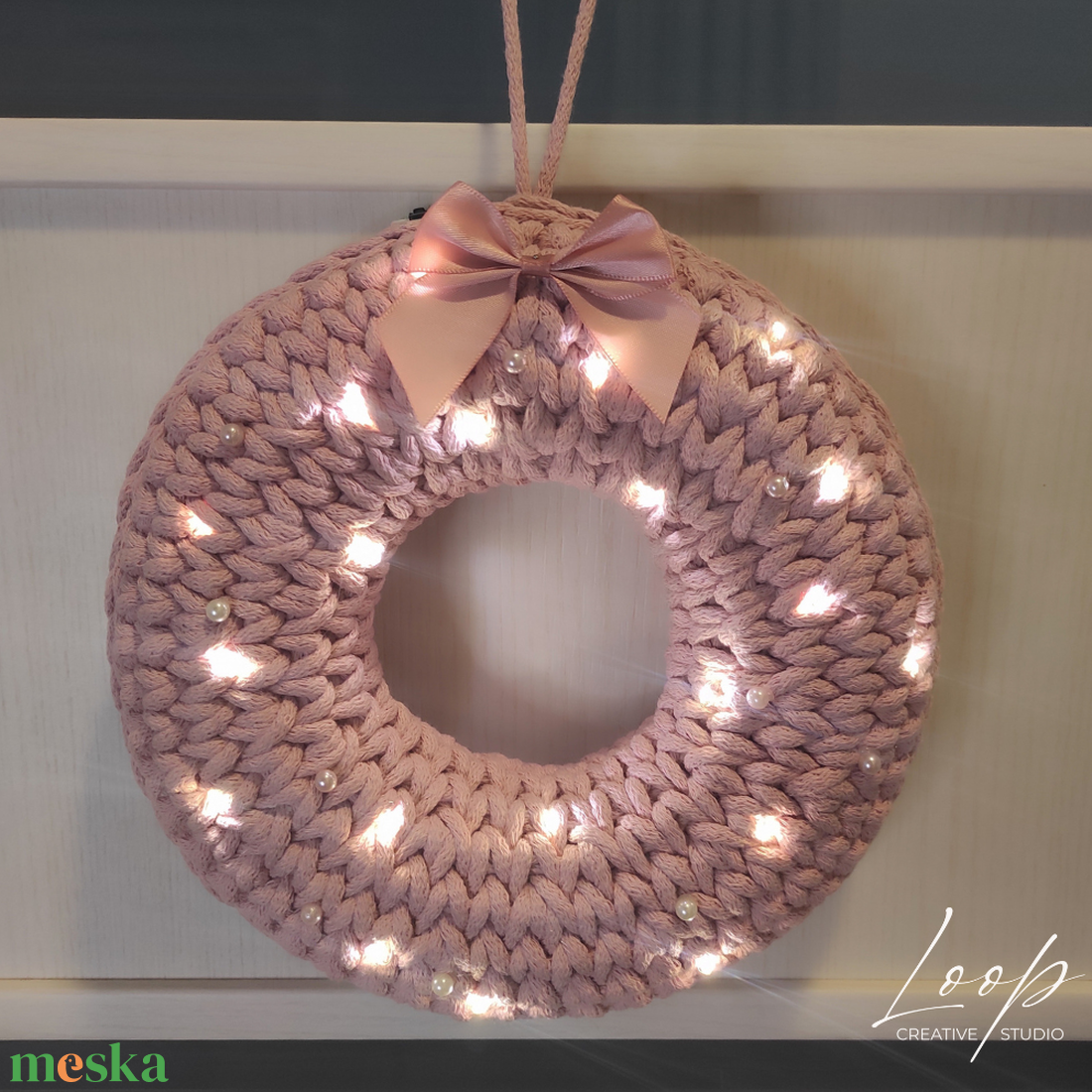 Horgolt, egyedi design karácsonyi ajtódísz -púder színben - karácsony - adventi díszek - adventi ajtódísz - Meska.hu Horgolt, egyedi design karácsonyi ajtódísz -púder színben - karácsony - adventi díszek - adventi ajtódísz - Meska.hu