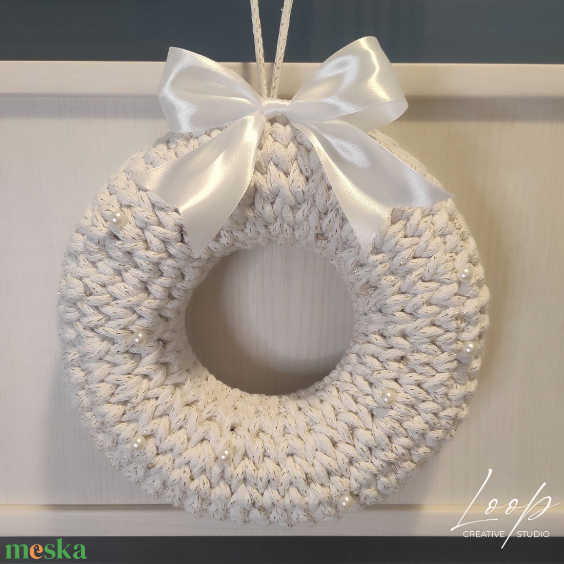 Horgolt, egyedi design karácsonyi ajtódísz -csillogó fehér - karácsony - adventi díszek - adventi ajtódísz - Meska.hu