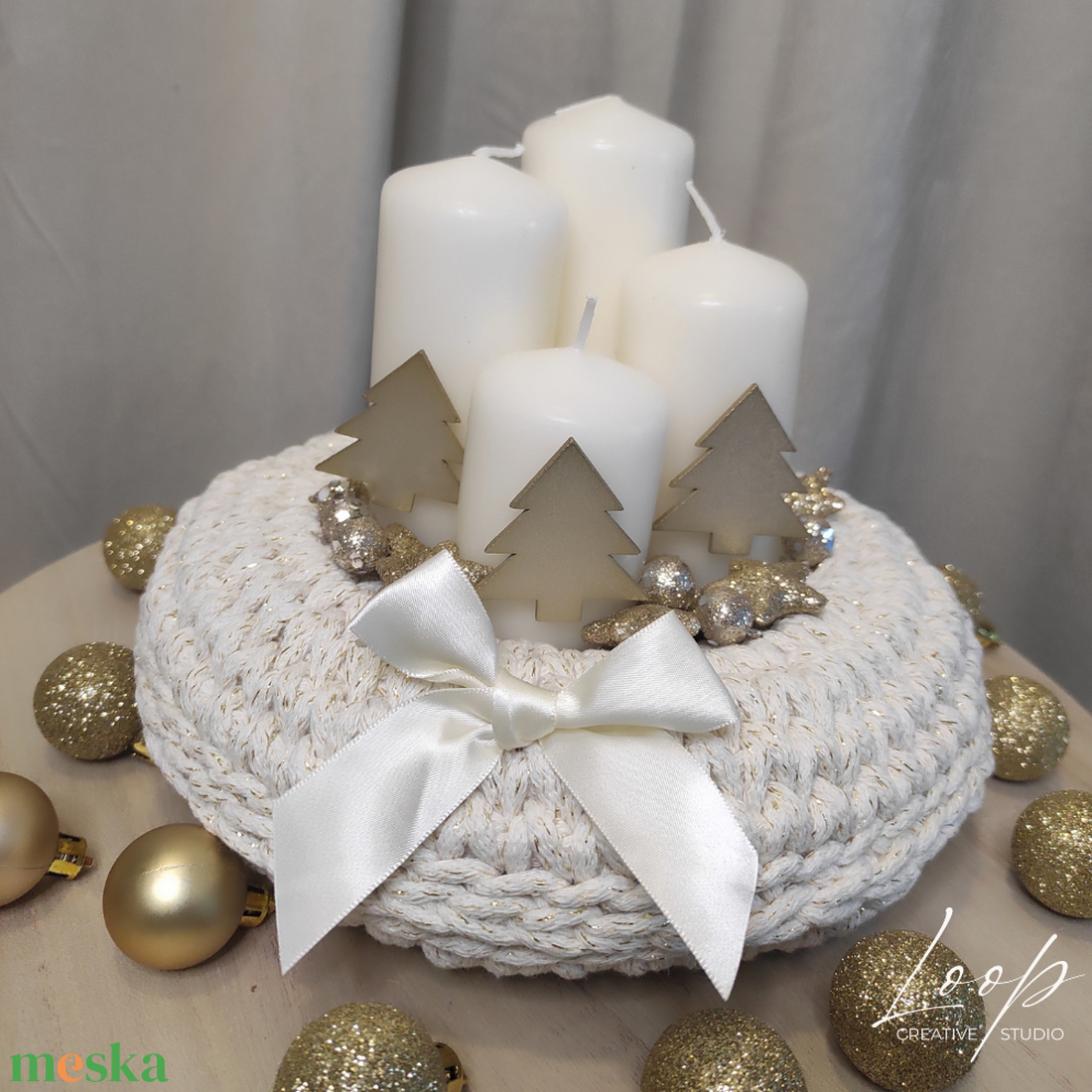 Kézzel horgolt adventi koszorú - csillogó fehér alap - karácsony - adventi díszek - adventi koszorú - Meska.hu