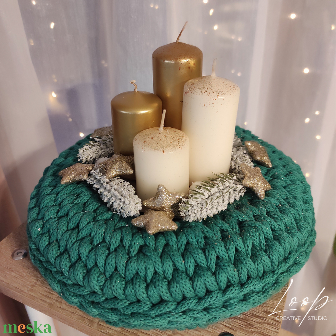 Adventi koszorú - horgolt zöld alap, arany gyertyával - karácsony - adventi díszek - adventi koszorú - Meska.hu