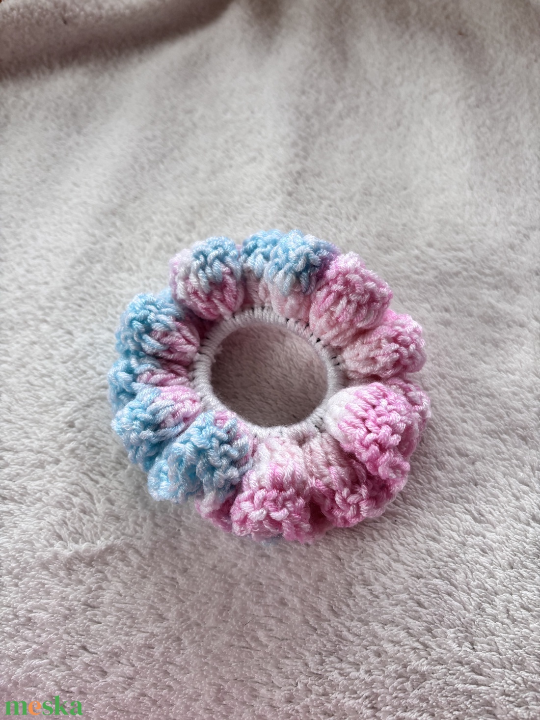 Horgolt hajgumi / crochet scrunchie - ruha & divat - hajdísz & hajcsat - hajgumi - Meska.hu