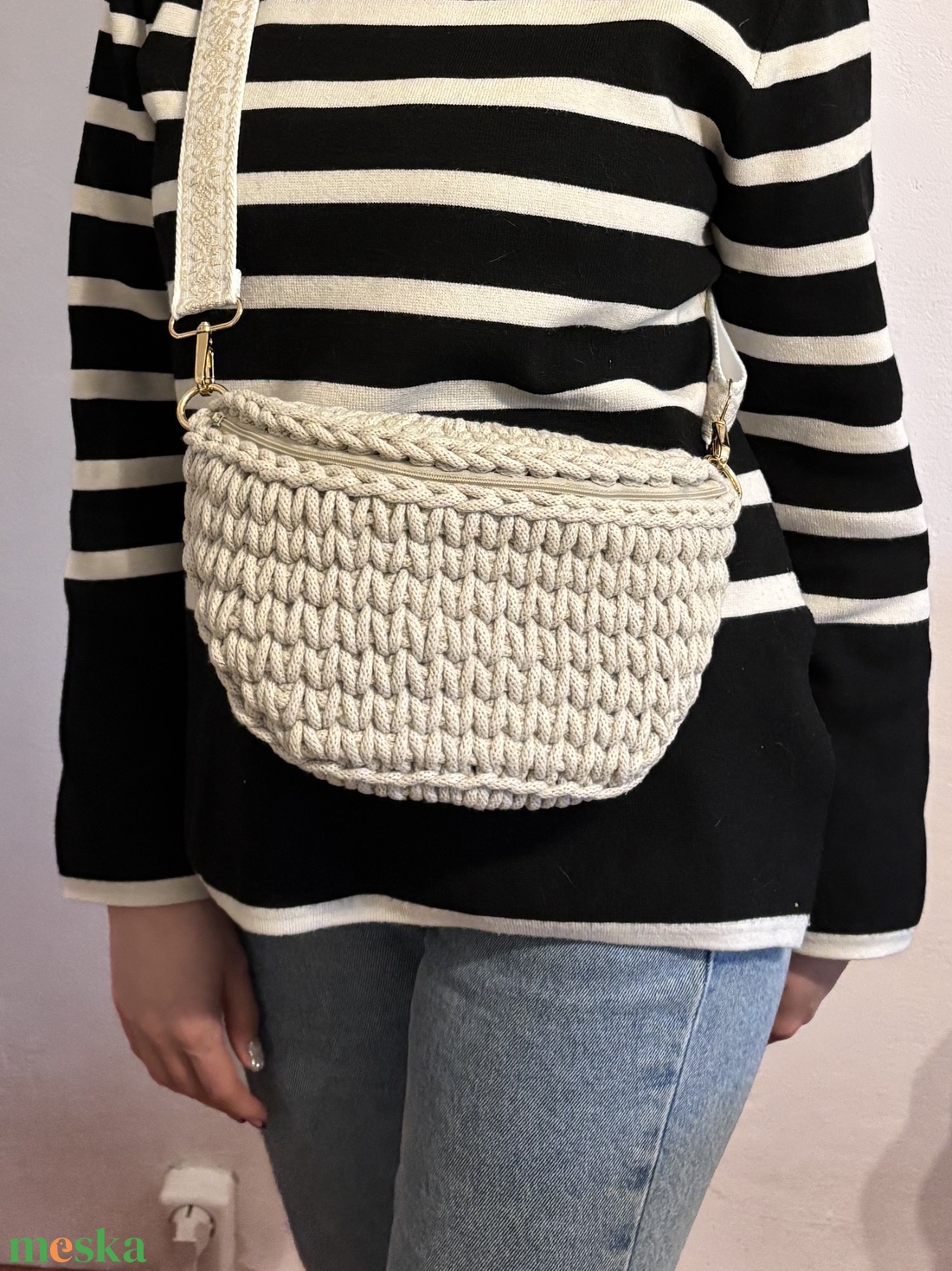 Horgolt crossbody bag - táska & tok - kézitáska & válltáska - vállon átvethető táska - Meska.hu