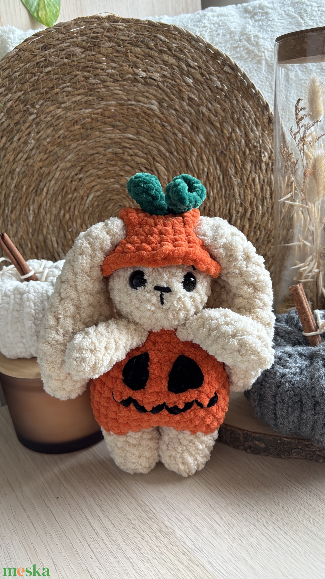 Halloween jelmezes horgolt plüss nyuszi - játék & sport - plüssállat & játékfigura - nyuszi - Meska.hu