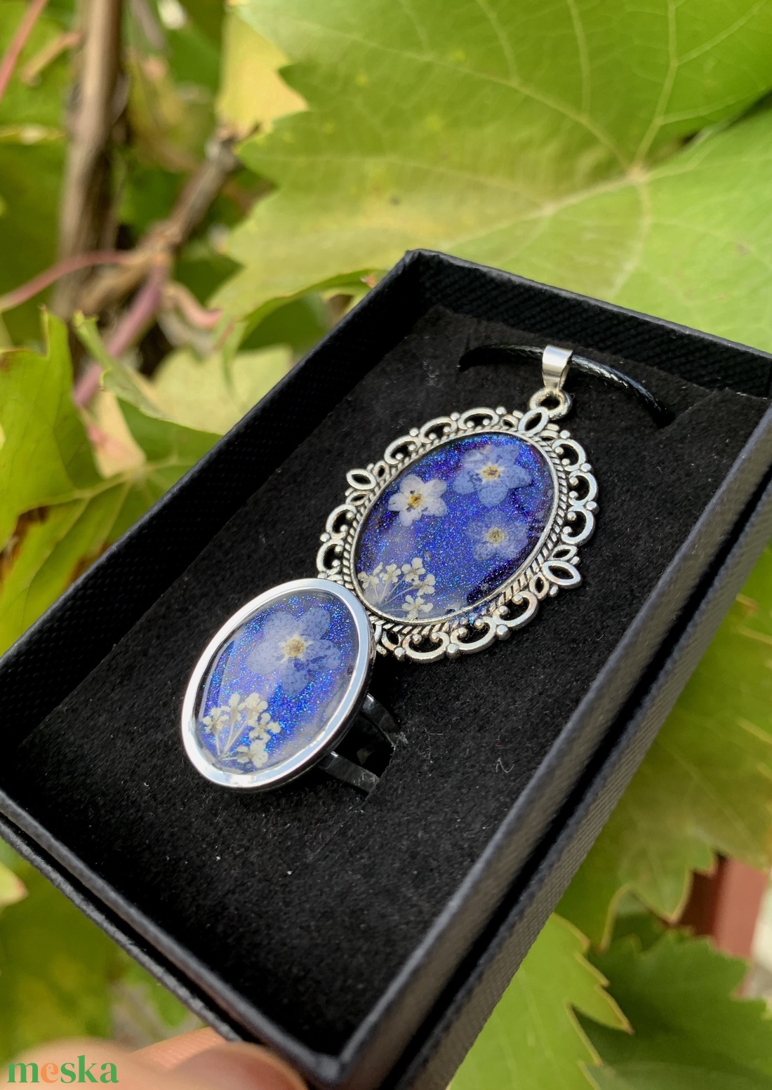 Tengerészkék nyaklánc-gyűrű ékszerszett - ékszer - ékszerszett - Meska.hu