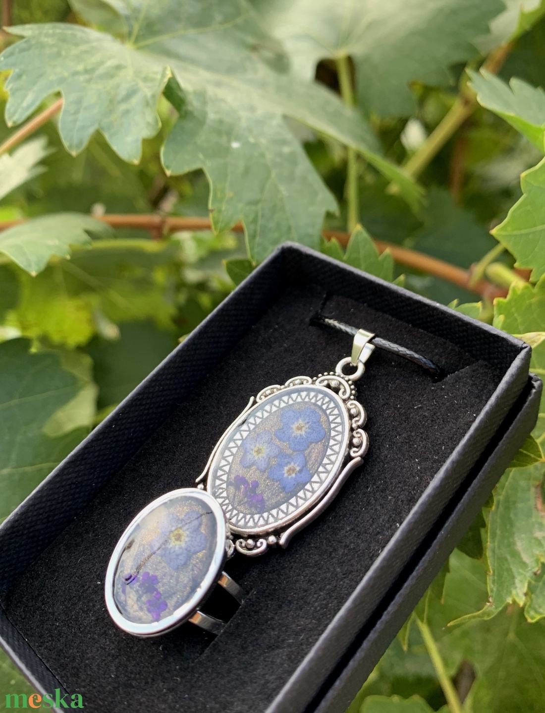 Arany-szürke szárított virágos nyaklánc-gyűrű ékszerszett - ékszer - ékszerszett - Meska.hu