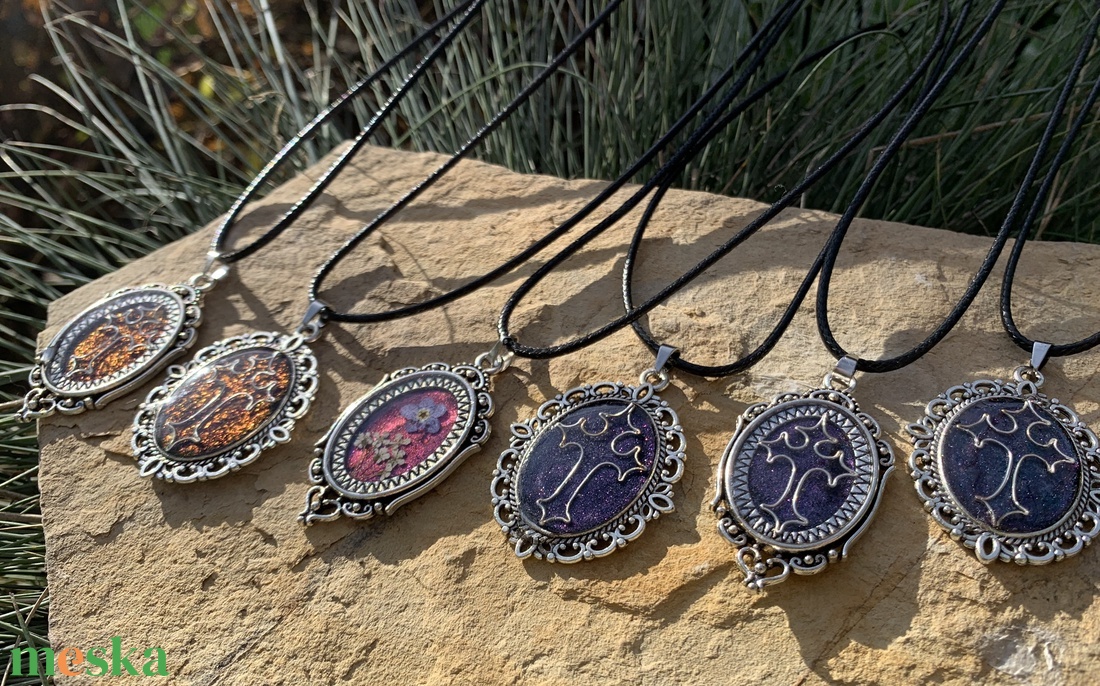 Türkiz keresztes nyaklánc - ékszer - nyaklánc - medálos nyaklánc - Meska.hu