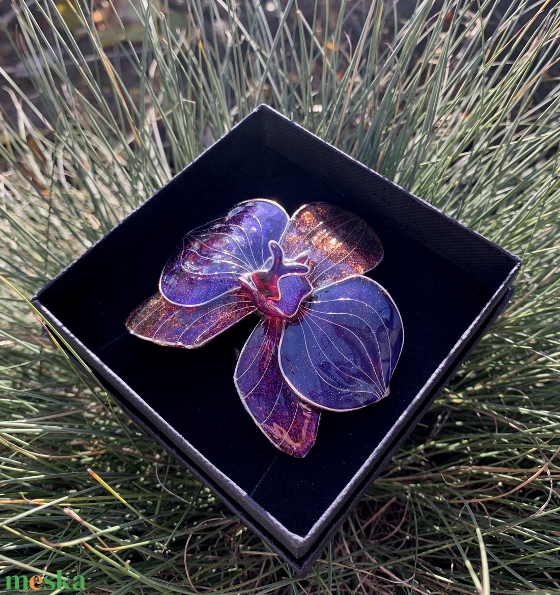Lila orchidea epoxy hajcsat - ruha & divat - hajdísz & hajcsat - hajdísz - Meska.hu