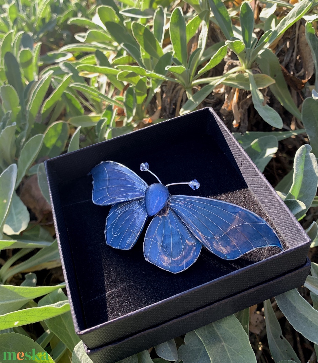Kék pillangós epoxy hajcsat - ruha & divat - hajdísz & hajcsat - hajdísz - Meska.hu