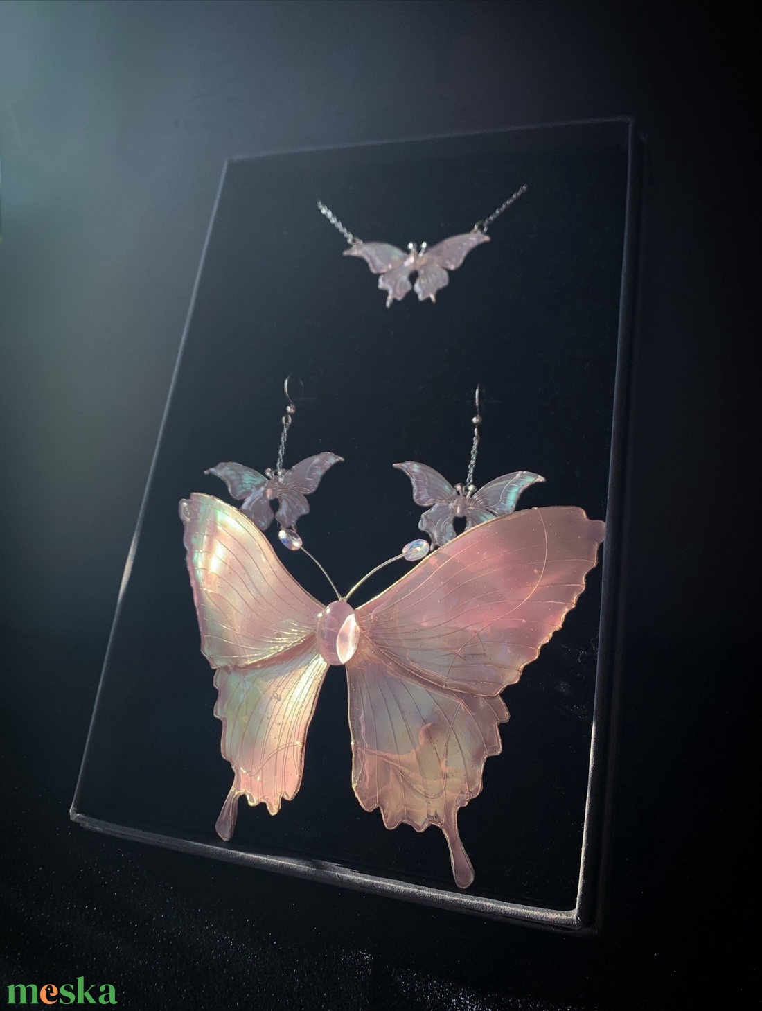 Lilás fehér pillangós ékszerszett - ruha & divat - hajdísz & hajcsat - hajdísz - Meska.hu