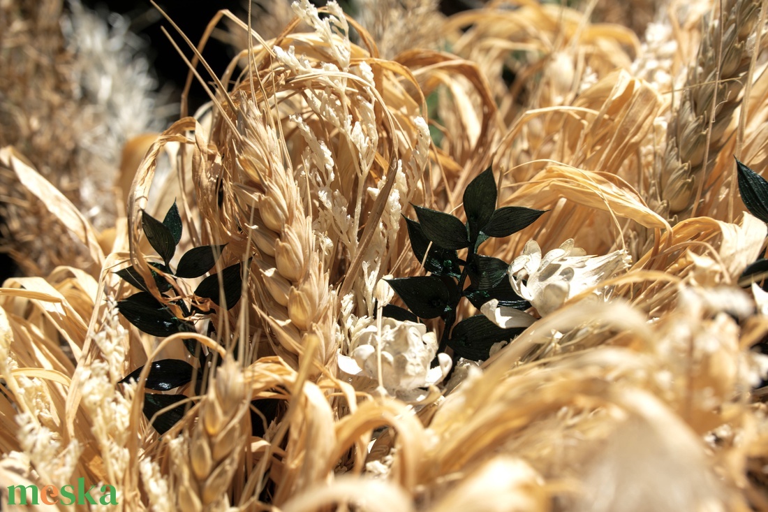 Aurelia Pampas Crown - esküvő - dekoráció - helyszíni dekor - Meska.hu
