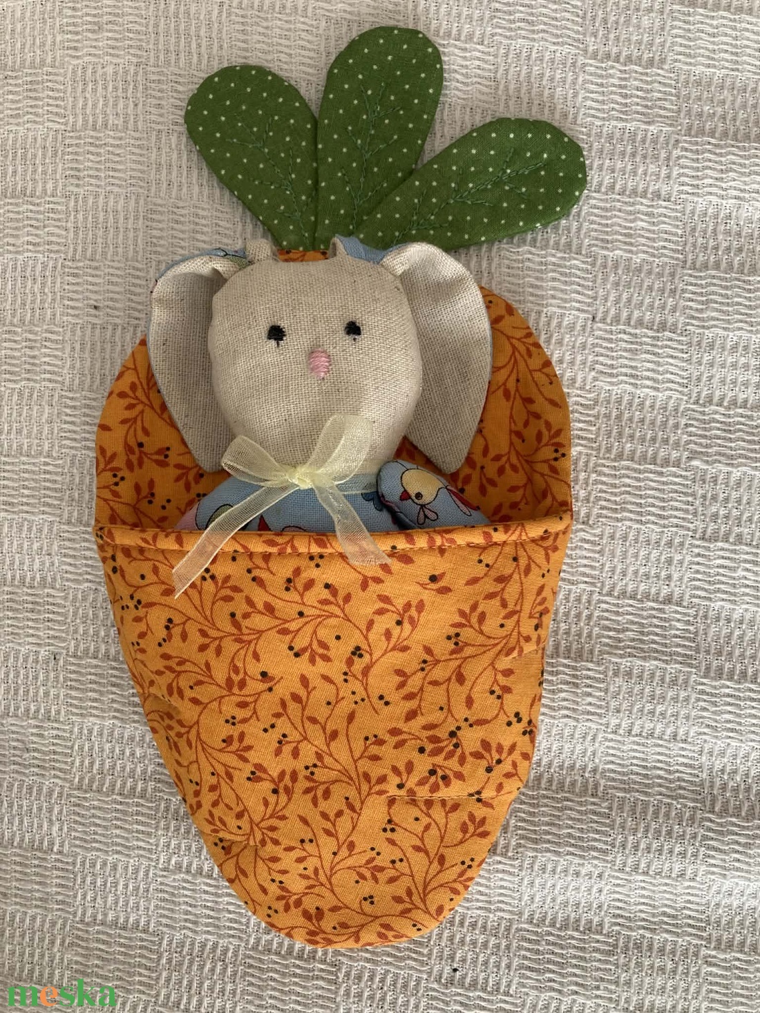 Maroknyuszi  répa pólyába. - baba - mama - baba játékok - szundikendő, alvóka - Meska.hu