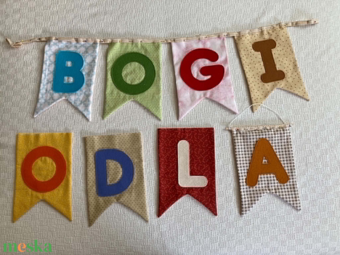 Betüs zászlófűzér. - baba - mama - babaszoba dekoráció - babanév dekoráció - Meska.hu