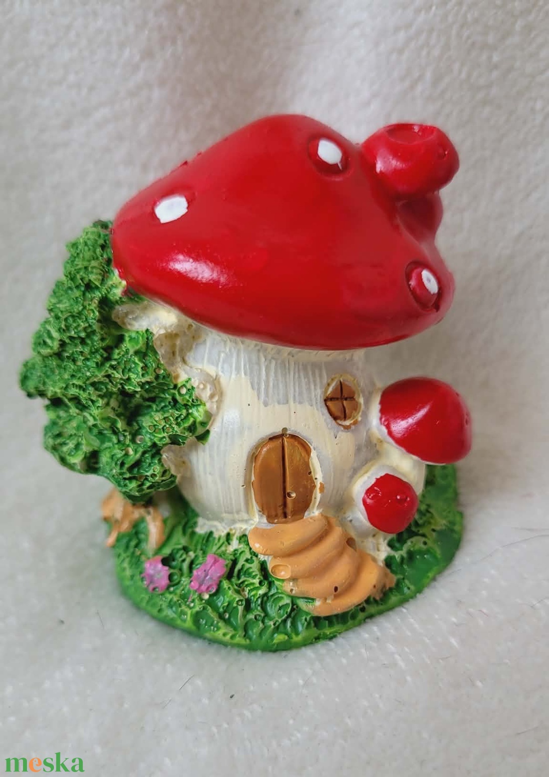 Mesebeli gombaházikó tündérkertbe (piros és sárga) - otthon & életmód - dekoráció - dekoratív figurák és szobrok - Meska.hu