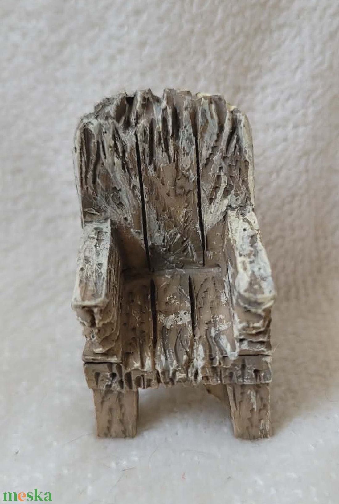Miniatűr fa szék tündérkertbe (3,7 cm) - otthon & életmód - dekoráció - dekoratív figurák és szobrok - Meska.hu