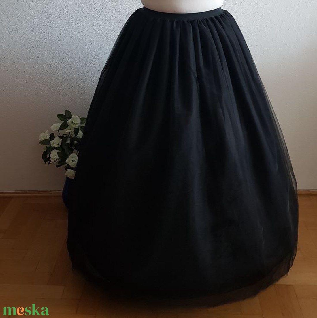 Fekete tüll szoknya, menyecske hosszú, maxi szoknya - esküvő - ruha - menyasszonyi ruha - Meska.hu Fekete tüll szoknya, menyecske hosszú, maxi szoknya - esküvő - ruha - menyasszonyi ruha - Meska.hu