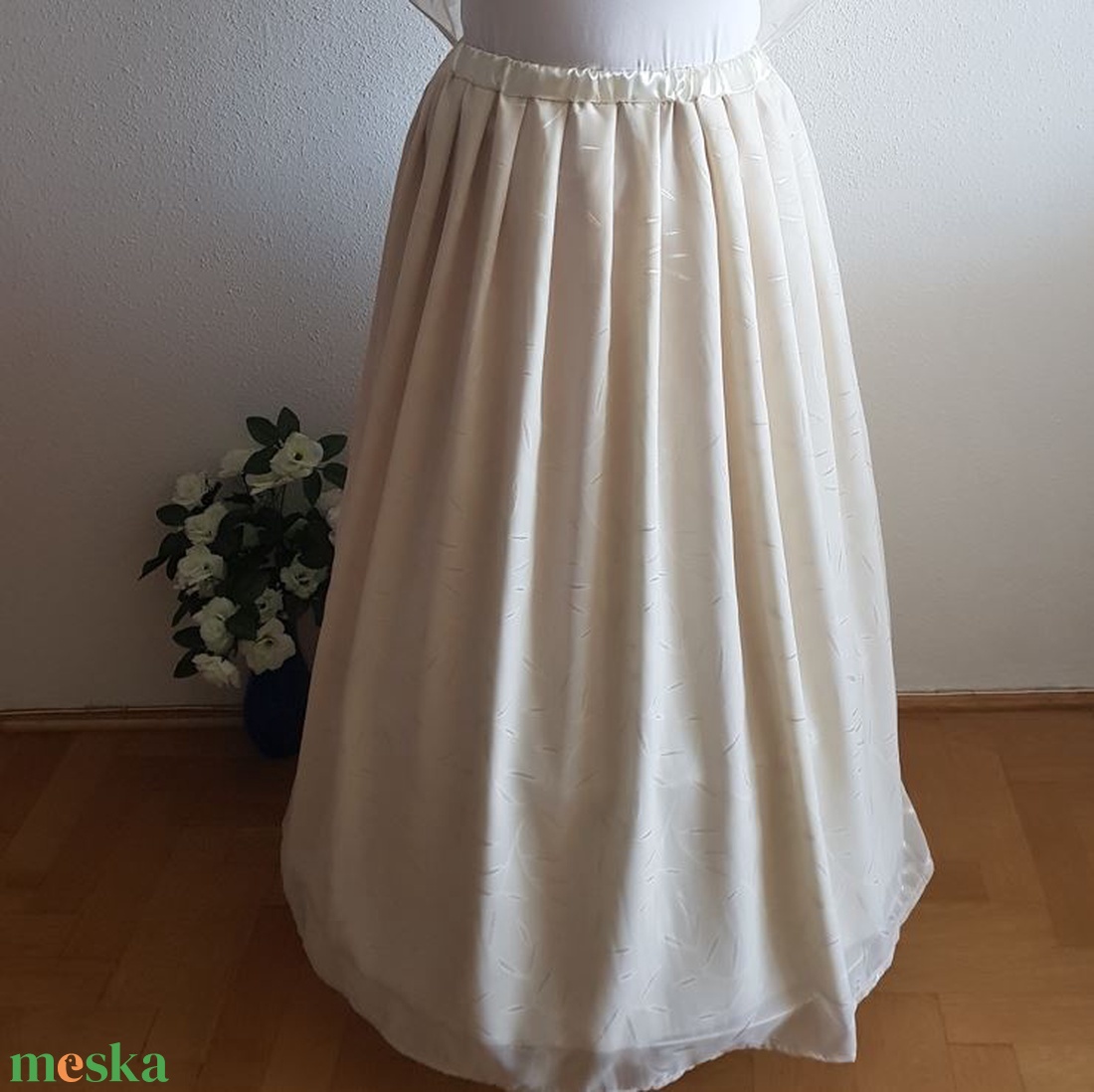Ekrü színű, hímzett muszlin szoknya, menyasszonyi maxi szoknya - esküvő - ruha - menyasszonyi ruha - Meska.hu Ekrü színű, hímzett muszlin szoknya, menyasszonyi maxi szoknya - esküvő - ruha - menyasszonyi ruha - Meska.hu