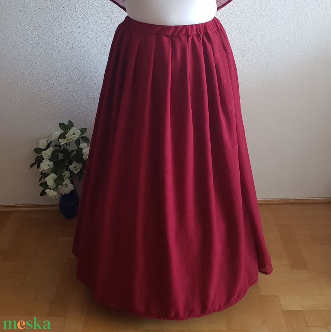 Borvörös színű, hímzett muszlin szoknya, menyecske maxi szoknya - esküvő - ruha - menyasszonyi ruha - Meska.hu Borvörös színű, hímzett muszlin szoknya, menyecske maxi szoknya - esküvő - ruha - menyasszonyi ruha - Meska.hu
