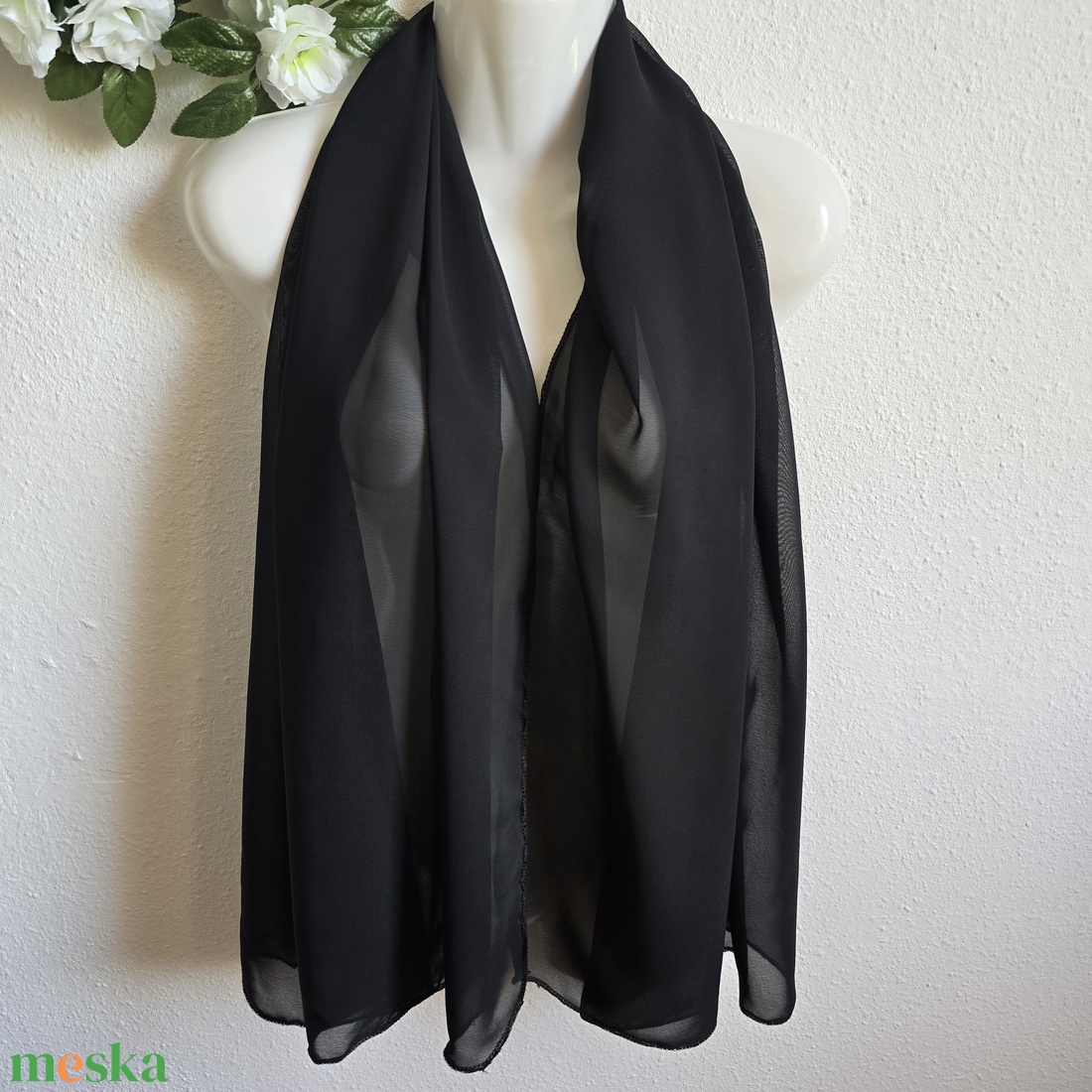 Fekete muszlin sál, kendő, vállkendő, stóla - esküvő - kiegészítők - bolero és válltakaró - Meska.hu Fekete muszlin sál, kendő, vállkendő, stóla - esküvő - kiegészítők - bolero és válltakaró - Meska.hu