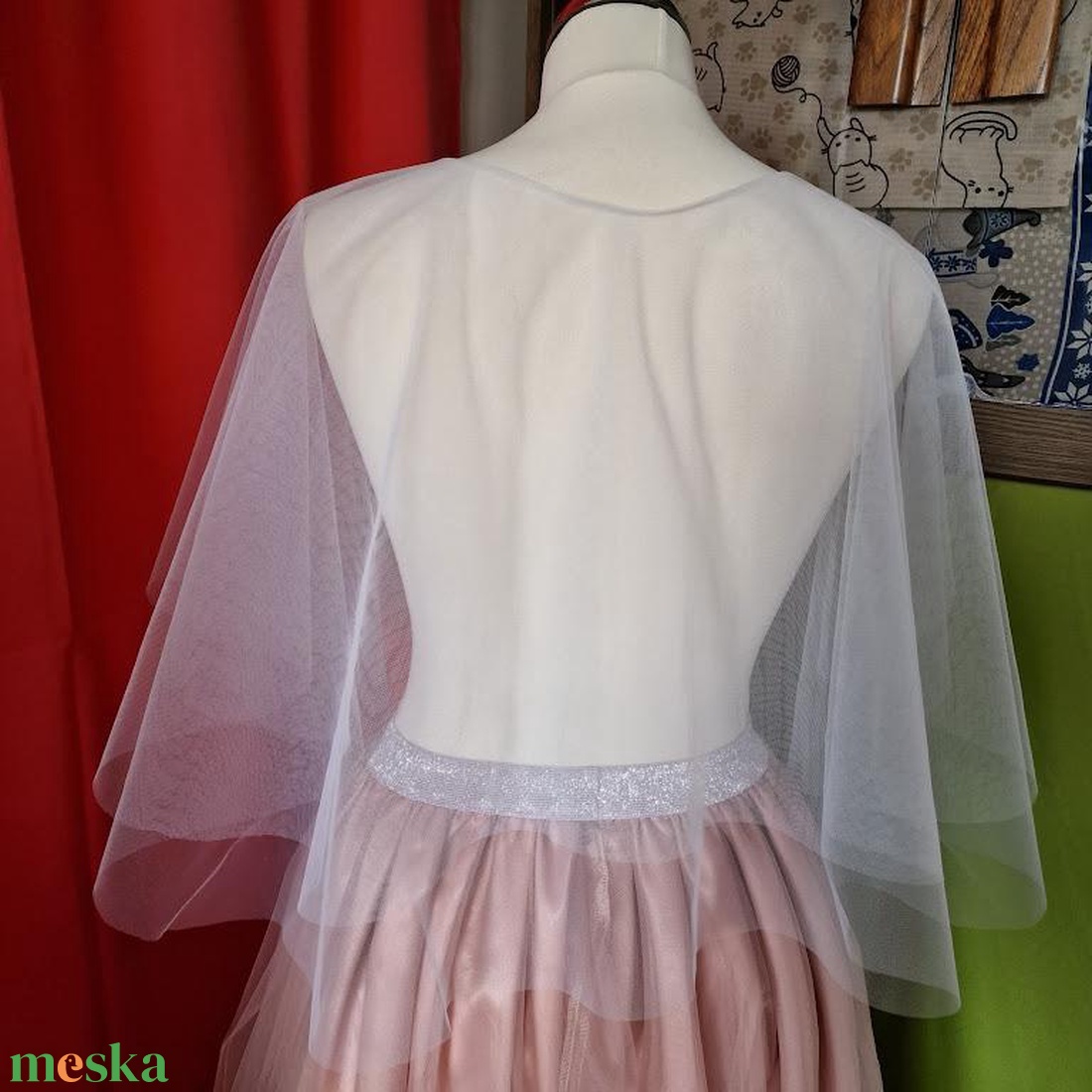 ESKÜVŐ BOL100 - Elegáns gombos hófehér menyasszonyi boleró, pelerin - esküvő - kiegészítők - bolero és válltakaró - Meska.hu ESKÜVŐ BOL100 - Elegáns gombos hófehér menyasszonyi boleró, pelerin - esküvő - kiegészítők - bolero és válltakaró - Meska.hu