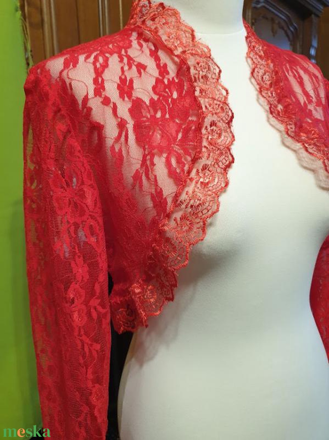 ESKÜVŐ BOL29 Elegáns hosszú ujjú piros csipke boleró piros csipke széllel - esküvő - kiegészítők - bolero és válltakaró - Meska.hu ESKÜVŐ BOL29 Elegáns hosszú ujjú piros csipke boleró piros csipke széllel - esküvő - kiegészítők - bolero és válltakaró - Meska.hu