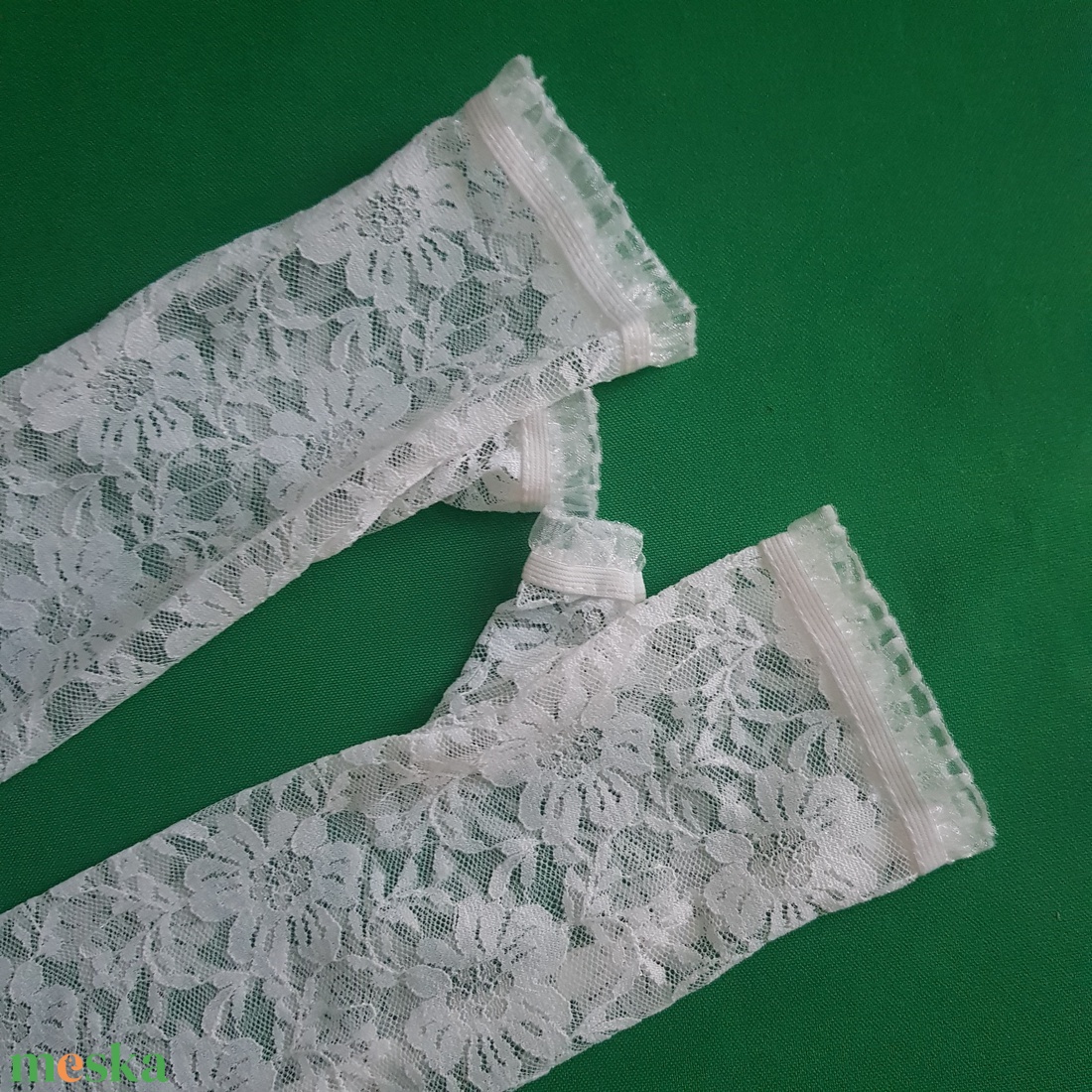 ESKÜVŐ KTY15 - 36cm-es hófehér menyasszonyi csipke kesztyű - esküvő - kiegészítők - menyasszonyi kesztyűk - Meska.hu ESKÜVŐ KTY15 - 36cm-es hófehér menyasszonyi csipke kesztyű - esküvő - kiegészítők - menyasszonyi kesztyűk - Meska.hu
