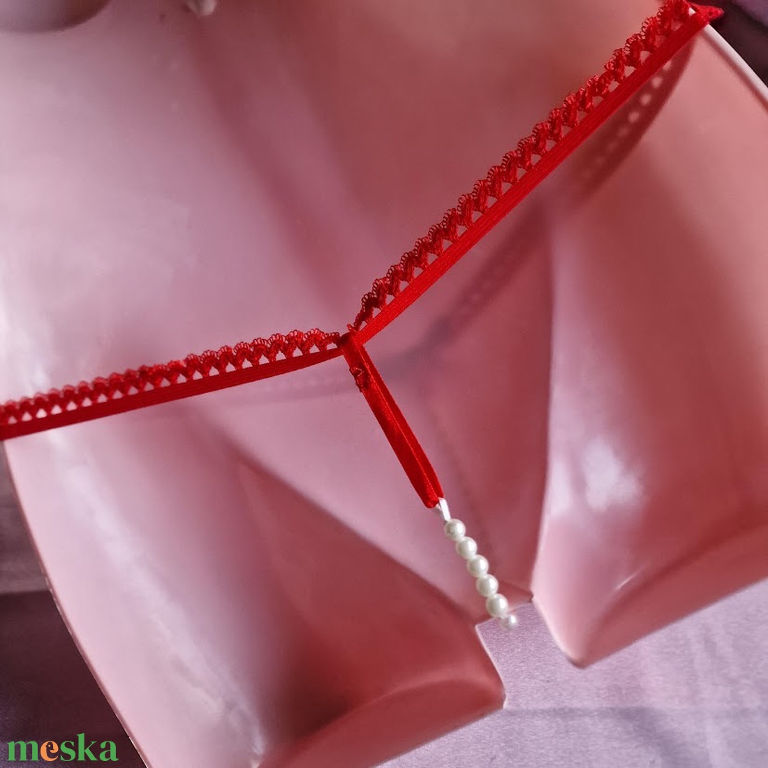 FEN55D - Női fehérnemű - Piros masnis, gyöngyös G-string tanga bugyi - ruha & divat - női ruha - fürdőruha & fehérnemű - Meska.hu FEN55D - Női fehérnemű - Piros masnis, gyöngyös G-string tanga bugyi - ruha & divat - női ruha - fürdőruha & fehérnemű - Meska.hu