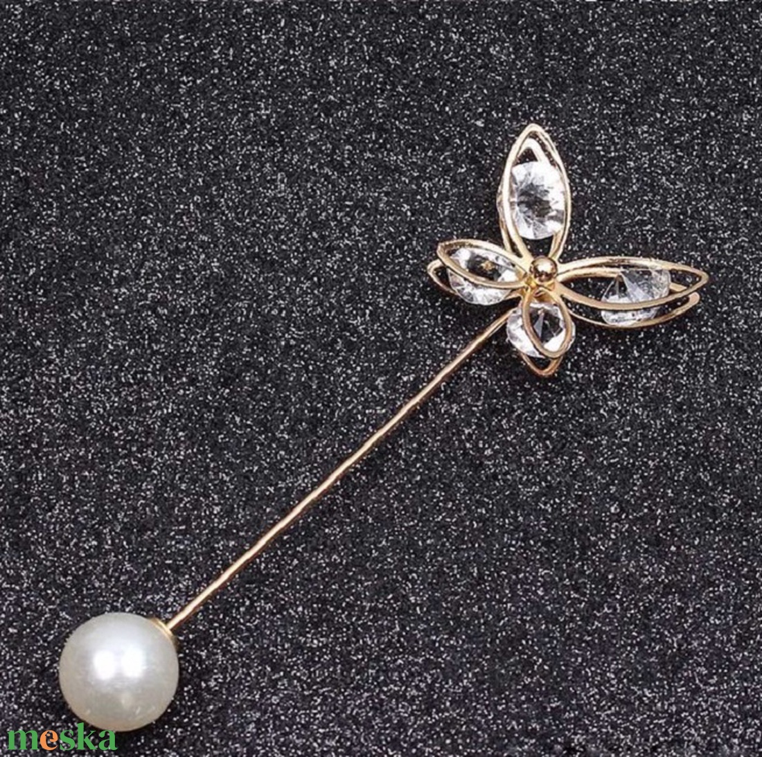 Kitűző, bross BRO80 - Gyöngyös pillangós hajtókatű 20x80mm - ékszer - kitűző és bross - kitűző - Meska.hu Kitűző, bross BRO80 - Gyöngyös pillangós hajtókatű 20x80mm - ékszer - kitűző és bross - kitűző - Meska.hu